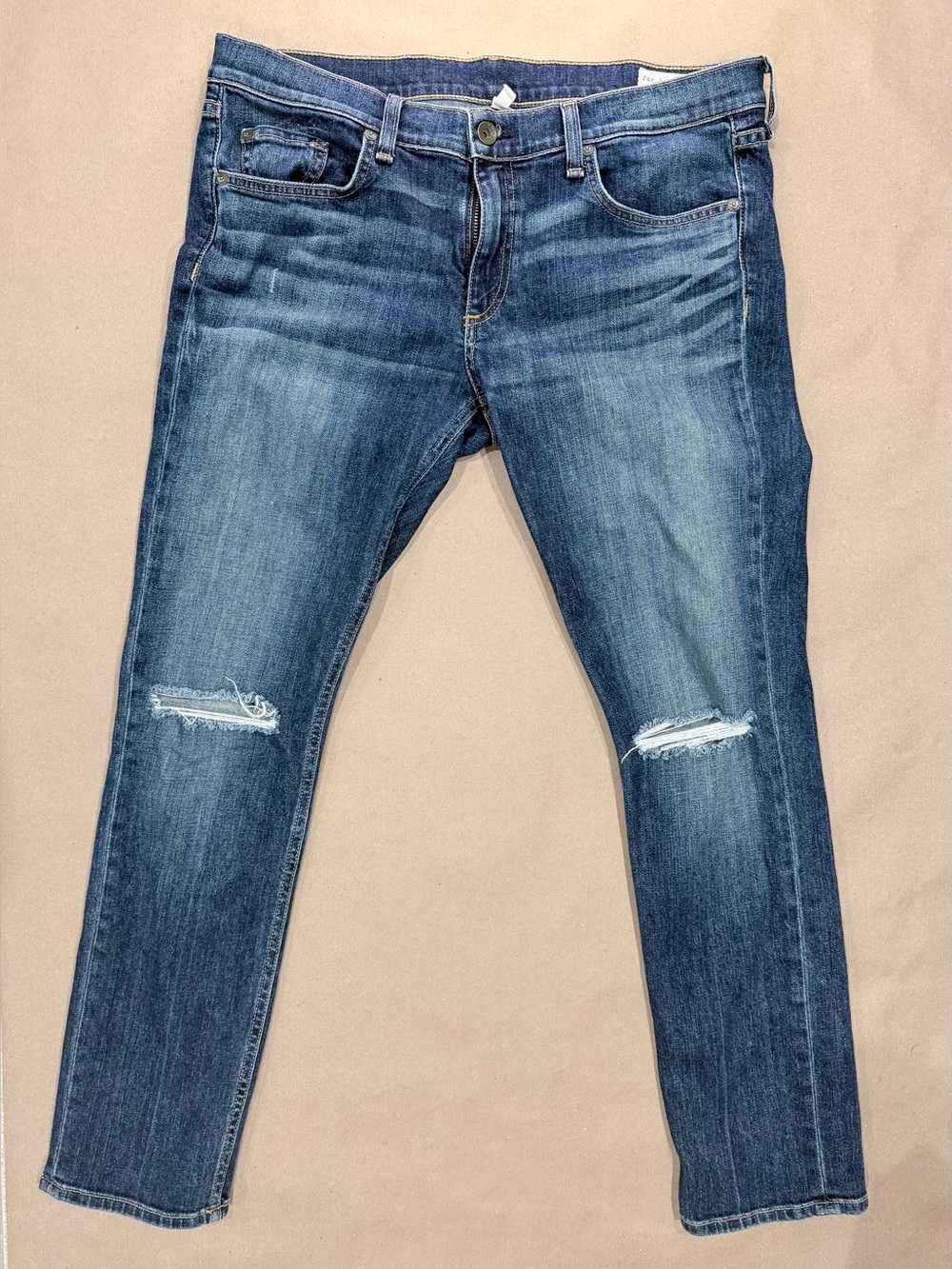 rag & bone Tomboy Jeans – Women’s 30 Medium Wash Distressed Ripped Knees
